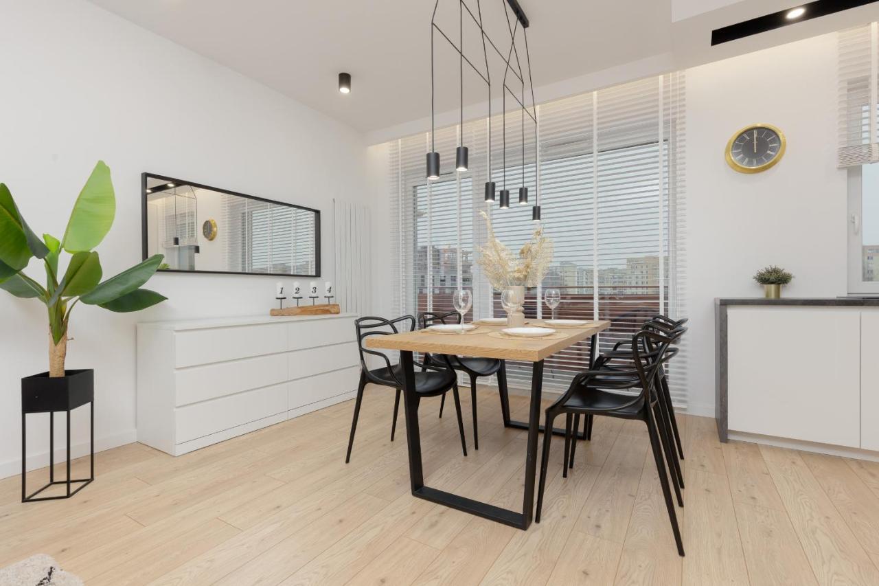 Loft Apartment With Parking In Warsaw By Noclegi Renters Экстерьер фото